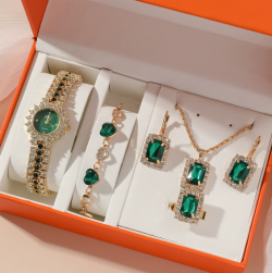 Emerald four-piece set